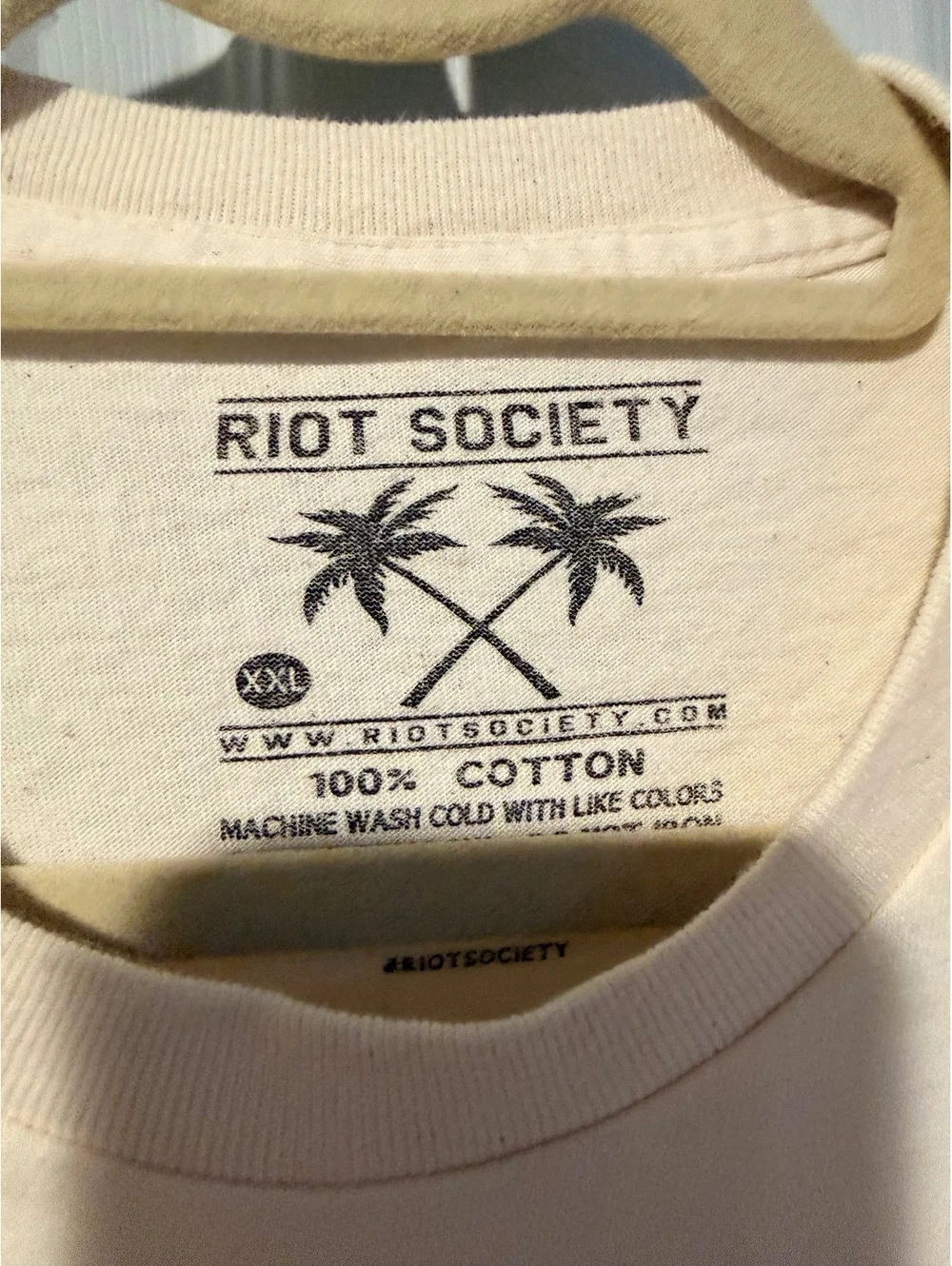 Riot Society Howdy Partner graphic T-shirt